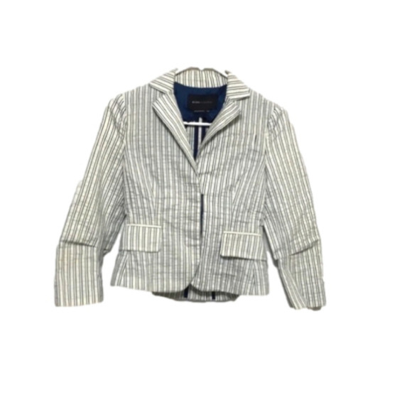 BCBG MAXAZRIA SEERSUCKER BLUE STRIPED BLAZER - Picture 2 of 12